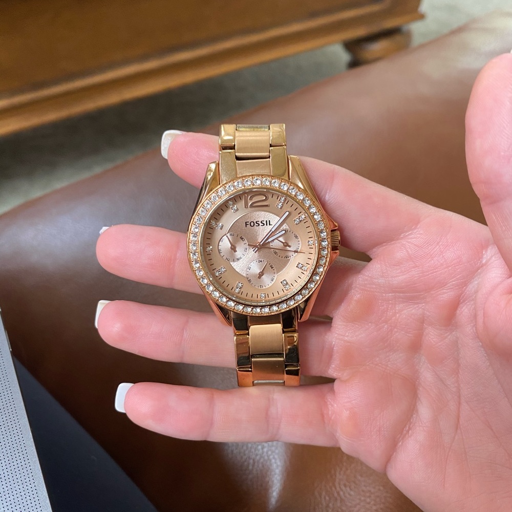 Fossil Watch - Picture 4 of 4